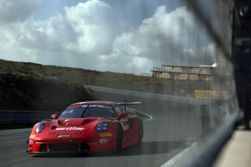 #9 - Pure Rxcing - Ricardo Pera - Aliaksandr Malykhin - Porsche 911 GT3 R (992) EVO | SRO / JEP