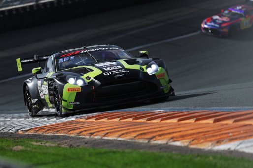 #34 - Walkenhorst Motorsport - Jamie Day - Mateo Villagomez - Aston Martin Vantage AMR GT3 EVO | SRO / JEP