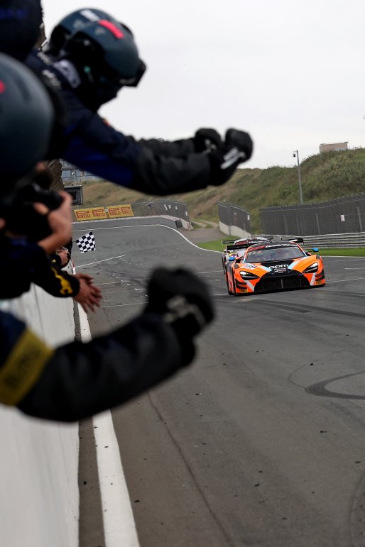 #58 - Garage 59 - Thomas Fleming - Louis Prette - McLaren 720S GT3 EVO | SRO / JEP
