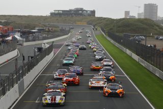 Start of Race 1 