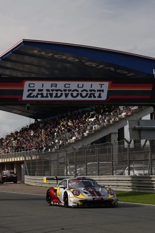 #2 - Boutsen VDS - Morris Schuring - Dorian Boccolacci - Porsche 911 GT3 R (992) EVO