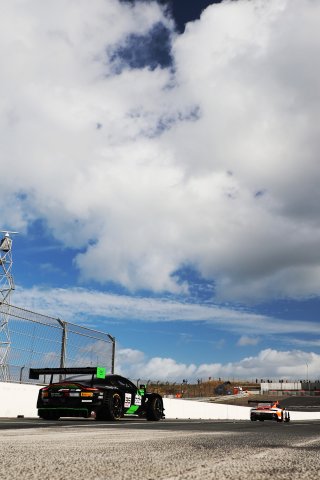 #35 - Walkenhorst Motorsport - Gaspard Simon - Maxime Robin - Aston Martin Vantage AMR GT3 EVO