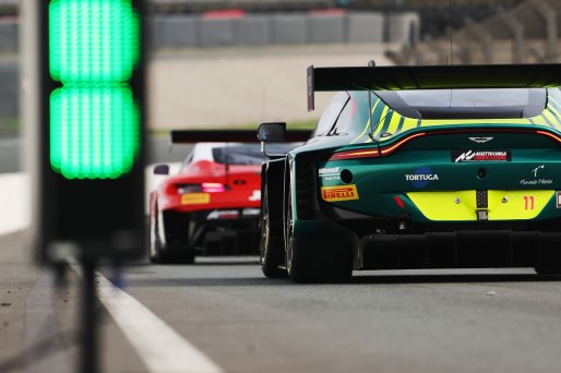 #11 - Comtoyou Racing - Felice Jelmini - Marcelo Tomasoni - Aston Martin Vantage AMR GT3 EVO | SRO / JEP