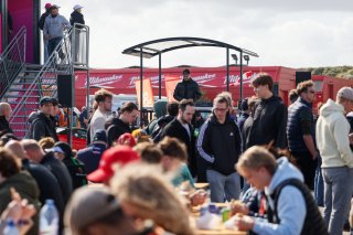 DJ in the Fanzone