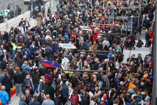 Pitwalk and autograph Session