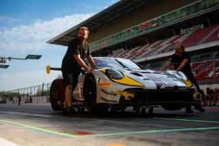 #2 - Boutsen VDS - Dorian Boccolacci - Sven Muller - Porsche 911 GT3 R (992) EVO