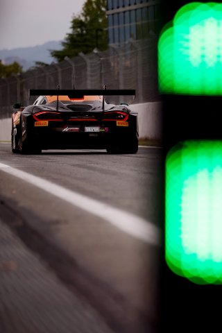#5 - Optimum Motorsport - Guilherme Oliveira - Mikey Porter - McLaren 720S GT3 EVO
