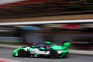 #54 - Dinamic GT - Tanart Sathienthirakul - Mark Kastelic - Porsche 911 GT3 R (992) EVO
