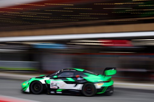 #54 - Dinamic GT - Tanart Sathienthirakul - Mark Kastelic - Porsche 911 GT3 R (992) EVO | SRO / JEP