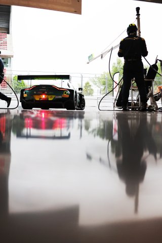 #21 - Comtoyou Racing - Arthur Dorison - Oliver S&ouml;derstr&ouml;m - Aston Martin Vantage AMR GT3 EVO