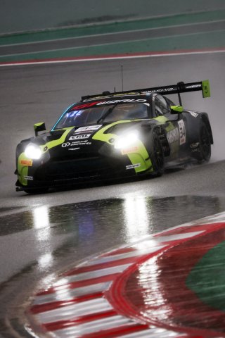#34 - Walkenhorst Motorsport - Jamie Day - Mateo Villagomez - Aston Martin Vantage AMR GT3 EVO
