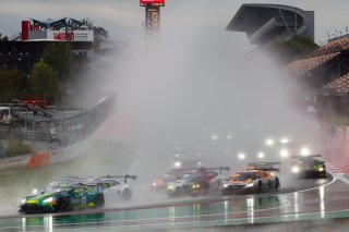 Start of Race 1 