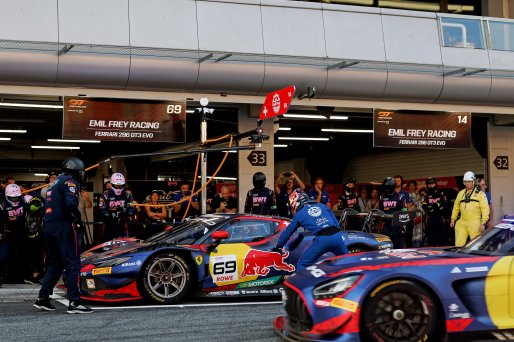#69 - Emil Frey Racing - Thierry Vermeulen - Ben Green - Ferrari 296 GT3 EVO | SRO Motorsports Group