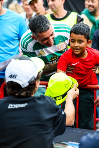 Autograph Session