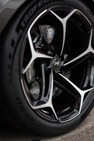 McLaren W1 