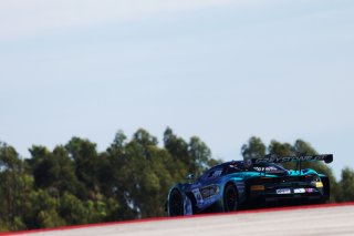 #44 - Greystone GT - Jayden Kelly - Josh Rattican - Tommy Pintos - McLaren 720S GT3 EVO