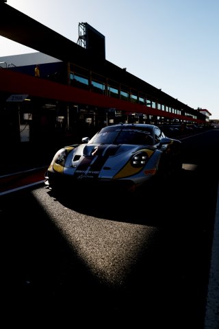 #2 - Boutsen VDS - Morris Schuring - Dorian Boccolacci - Alessio Picariello - Porsche 911 GT3 R (992) EVO