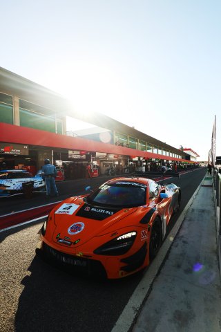#4 - Optimum Motorsport - Adam Smalley - Freddie Tomlinson - Harry George - McLaren 720S GT3 EVO