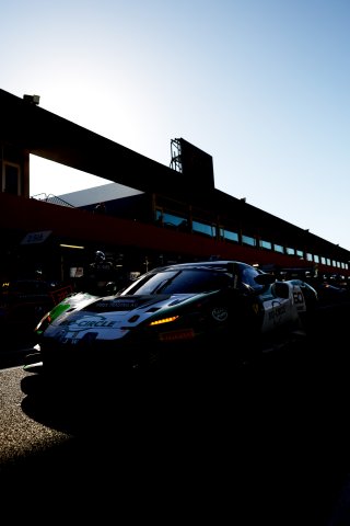 #60 - JMW Motorsport - Ferrari 296 GT3 EVO