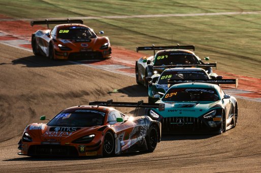 #5 - Optimum Motorsport - Dante Rappange - Guilherme Oliveira - Mikey Porter - McLaren 720S GT3 EVO | SRO Motorsports Group