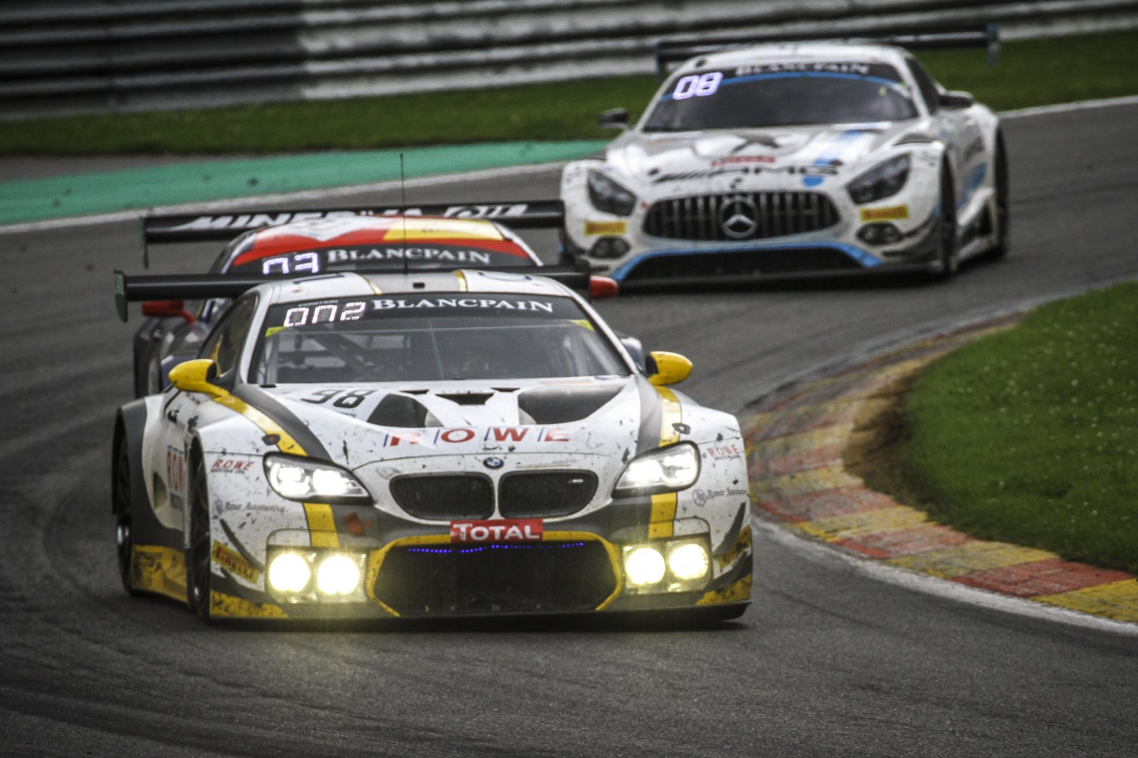 High noon at Spa: Eight cars, six brands still on the lead lap