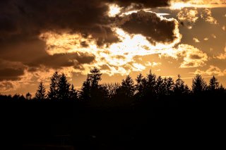 Sunset | SRO / Kevin Pecks-1VIER