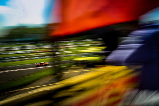 #68 - Nova Race - Erwin ZANOTTI - Diego DI FABIO - Honda NSX GT3 - SILVER, FGTWC, Race 2
 | © SRO - TWENTY-ONE CREATION | Jules Benichou