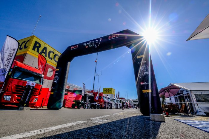 Blancpain GT Series decider kicks off at Circuit de Barcelona-Catalunya with Bronze Test
