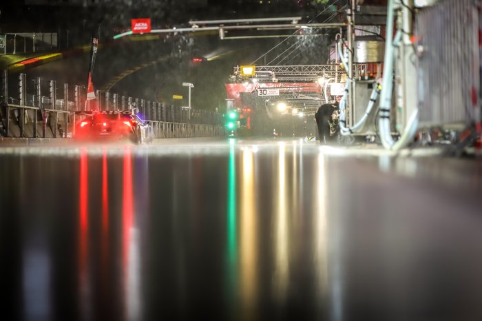 Total 24 Hours of Spa remains under red flag conditions at 08.00 as heavy rain continues