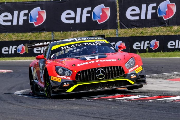 Jamin puts AKKA-Mercedes on top in opening practice at Hungaroring