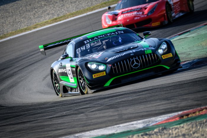 Strakka Racing on top in Barcelona pre-qualifying as Mercedes-AMG machinery dominates