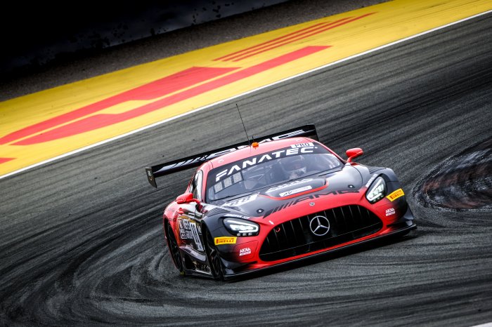 AKKA ASP leads Mercedes-AMG sweep as Valencia weekend launches with official testing