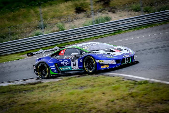 Feller flies to pole in Emil Frey Racing Lamborghini with outstanding late lap