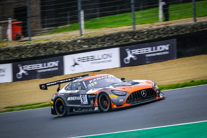 Pla puts AKKA ASP Mercedes-AMG on top in practice at Brands Hatch