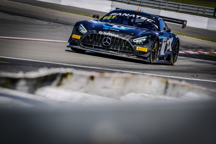 Toksport WRT hits the front, Mercedes-AMG stays on top at the Nürburgring