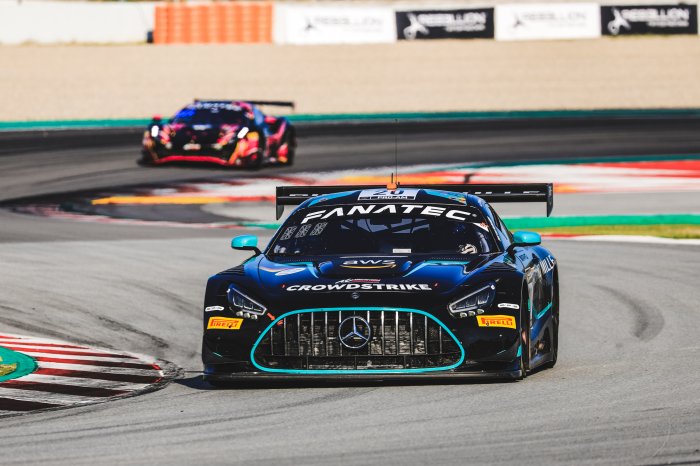 Mercedes-AMG dominates free practice at Circuit de Barcelona-Catalunya