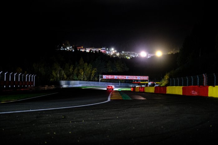 Update na 8 Uur: Mercedes-AMG Team AKKA ASP leidt Total 24 Hours of Spa