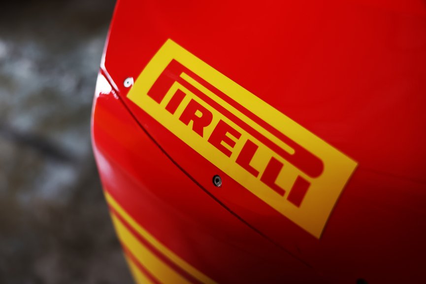 Pirelli
